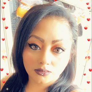 Meet your Posher, Krystle